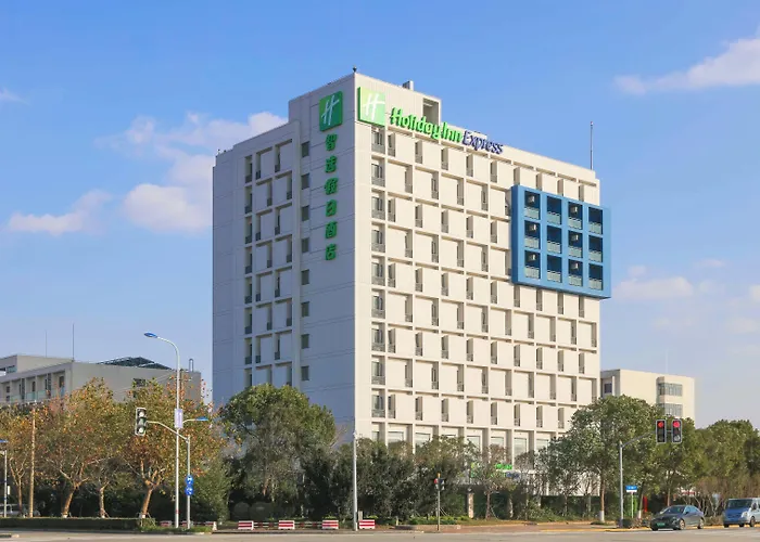 Holiday Inn Express Shanghai Pudong Airport By Ihg